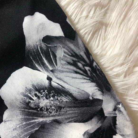 Flower patterned leggings - Picture 3 of 3